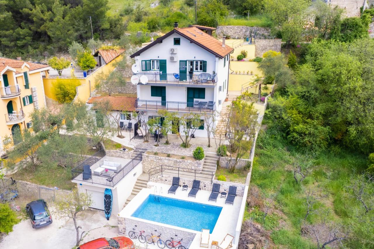 Mila And Jurija Formenti 2 Apartments In Heart Of Nautic Marina, With Heated Swimming Pool, Bikes, Sup, Kajak Skradin Dış mekan fotoğraf